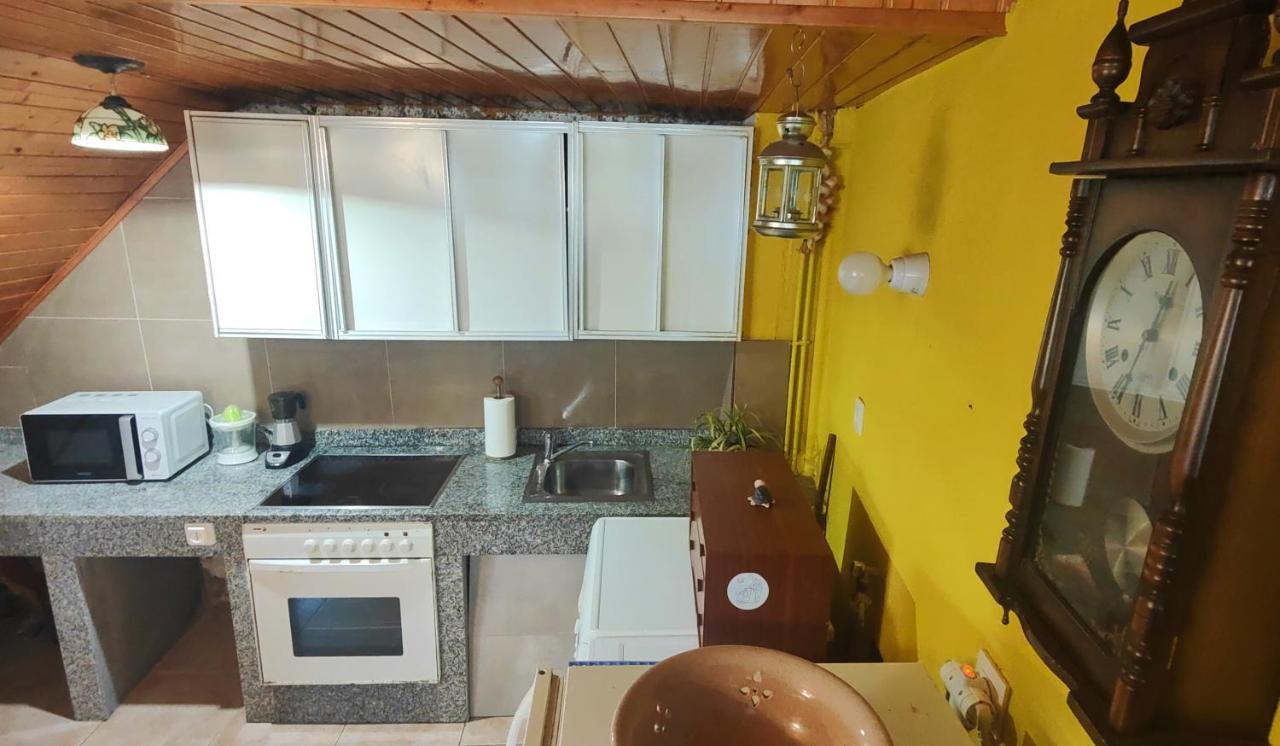Casita Junto Al Rio En Un Entorno Natural Monforte De Lemos Luaran gambar